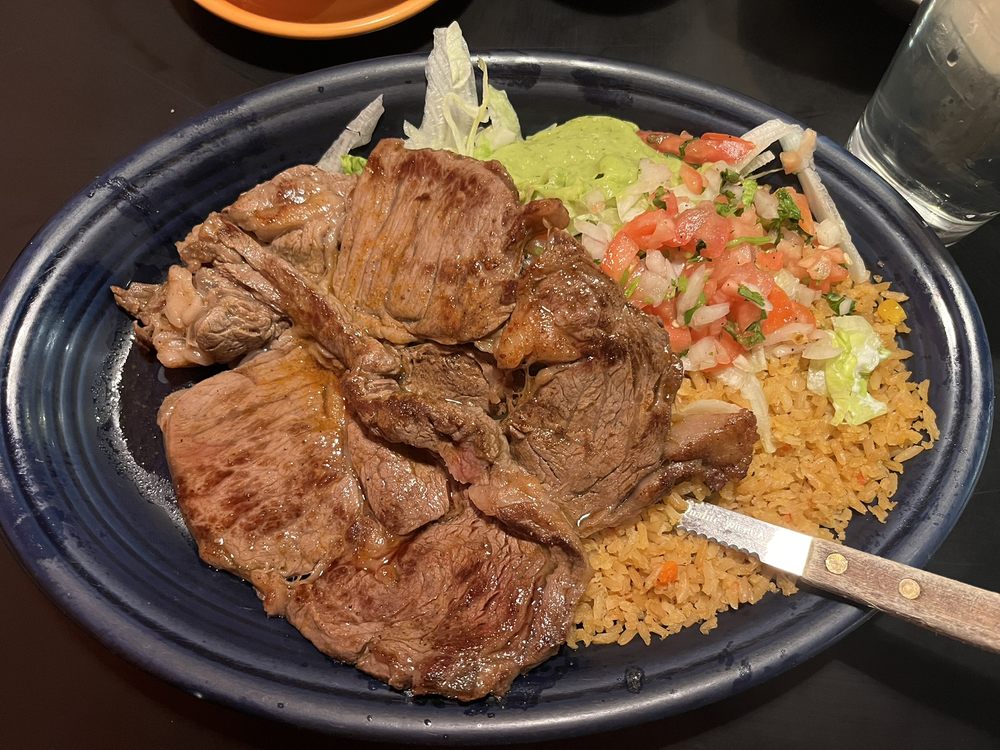 Food from Tres Amigos Restaurant