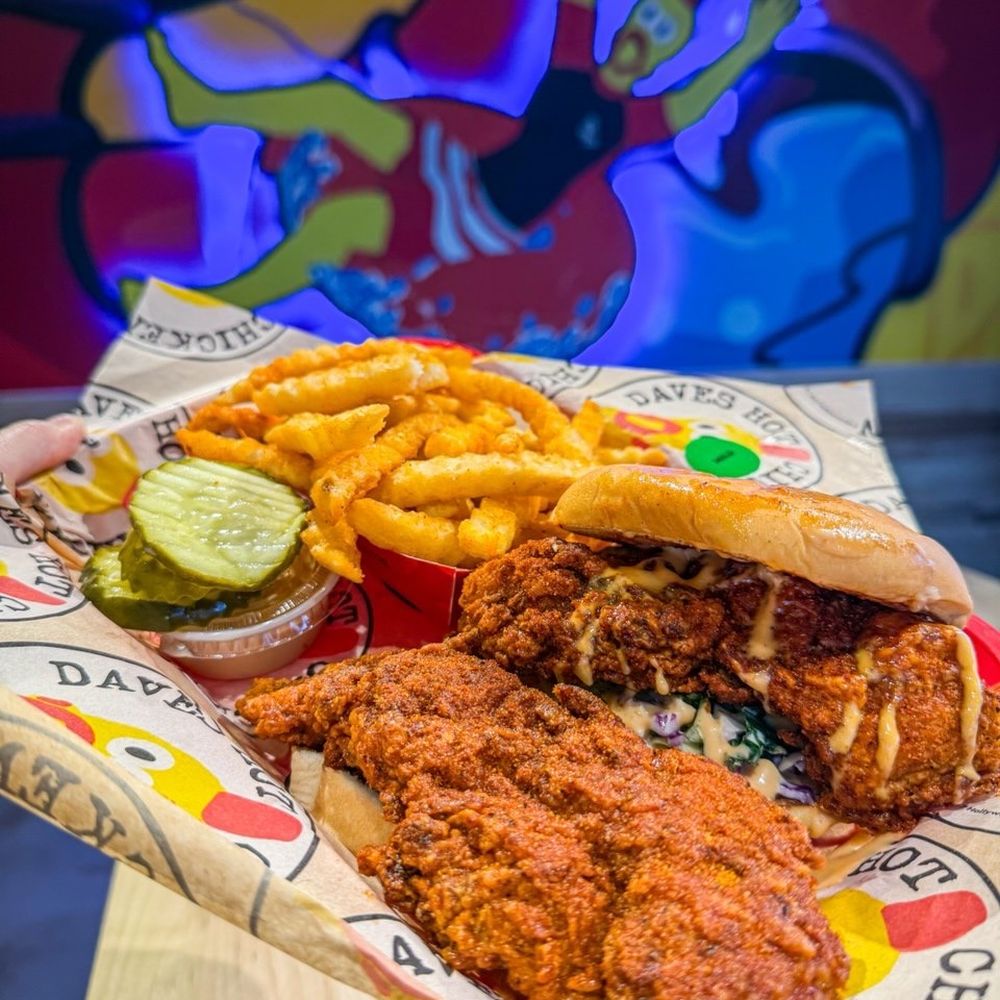 Dave's Hot Chicken - Chicken Shop Near Me - Kissimmee, Florida Dave's Hot Chicken - Chicken Shop Near Me - Kissimmee, Florida
