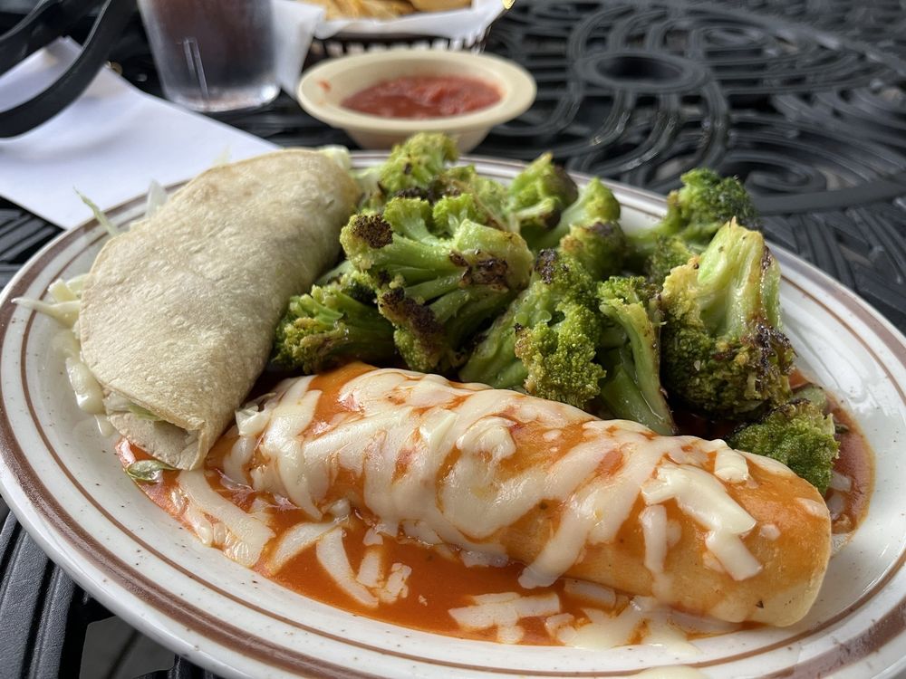 Alchile Mexican Grill Logo