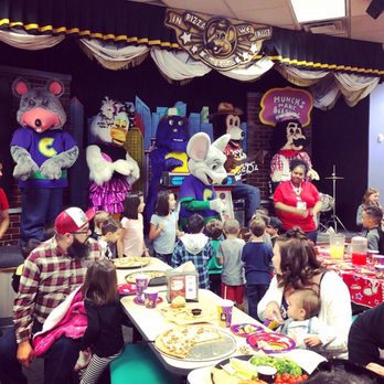 Chuck E. Cheese - Pizza Near Me - Murrieta, California
