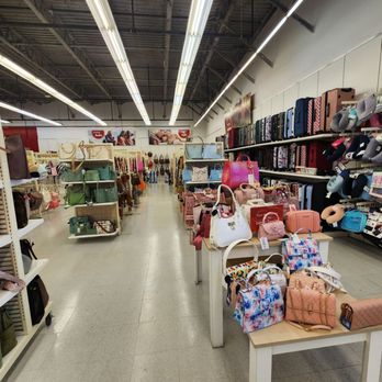 Bealls Outlet - Women's Clothing Near Me - Plantation, Florida