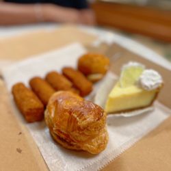 Versailles Bakery