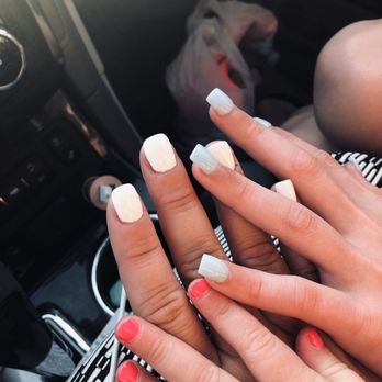 Hollywood Nails & Spa - Nail Salons Near Me - Omaha, Nebraska Hollywood Nails & Spa - Nail Salons Near Me - Omaha, Nebraska