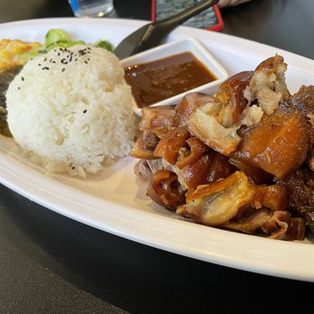 Uncle Lu - Wan Luan Pork Hock Rice Meal ($14.95): worth ordering every day! - Taiwanese Near Me - Richmond, British Columbia Uncle Lu - Wan Luan Pork Hock Rice Meal ($14.95): worth ordering every day! - Taiwanese Near Me - Richmond, British Columbia