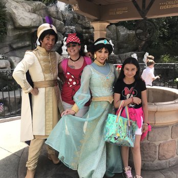 Fantasyland - Jasmine & Aladdin !!! - Amusement Parks Near Me - Anaheim, California Fantasyland - Jasmine & Aladdin !!! - Amusement Parks Near Me - Anaheim, California