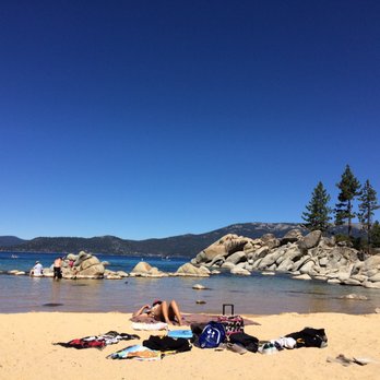 Visit Lake Tahoe - Great day at the beach - Lakes Near Me - Stateline, Nevada