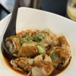 One Piece Lamian - Spicy wontons (not spicy at all)