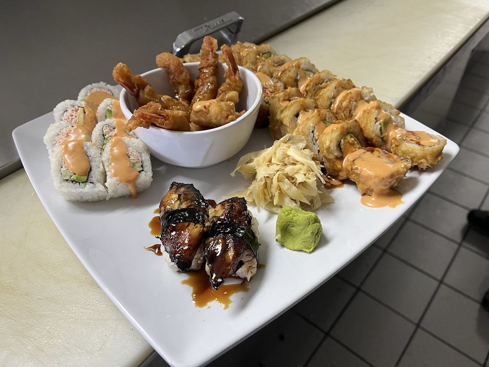 Benavi Sushi — Mexican restaurant in Coalinga