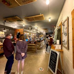 Mazama Coffee Co - Mazama coffee shop inside