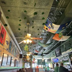 Mac's Tavern