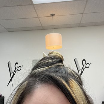 Manna Hair Salon - I asked for a balayage. These highlights that I didn't ask for were not blended at all. - Hair Salons Near Me - Gaithersburg, Maryland Manna Hair Salon - I asked for a balayage. These highlights that I didn't ask for were not blended at all. - Hair Salons Near Me - Gaithersburg, Maryland