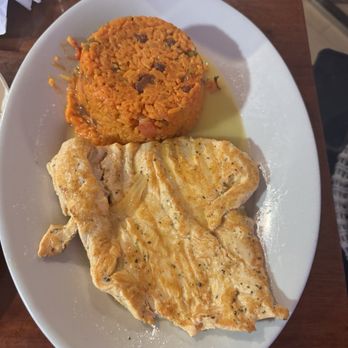 Los Pinos Café - Lemon chicken and manposiao - Bars Near Me - San Juan, Puerto Rico