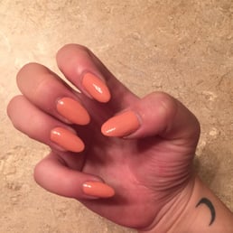 Almond shape done by Rose! Absolutely love them! Best part they don't charge extra for the shape, unlike other places of been to!