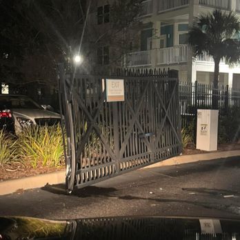 Solaris Key - Constantly broken gates - Apartments Near Me - Clearwater, Florida