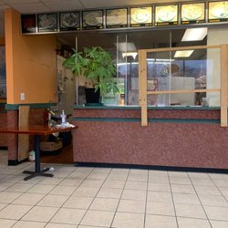 Double Dragon - Front entrance