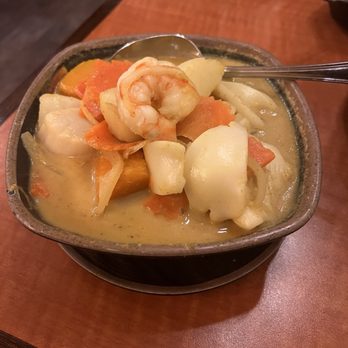 Laos Kitchen - Yellow curry with seafood combo - Laotian Near Me - San Rafael, California