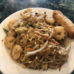 Shrimp Pad Thai. Very good!