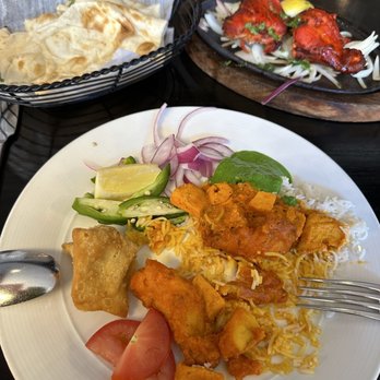 India House - Indian Near Me - Chicago, Illinois