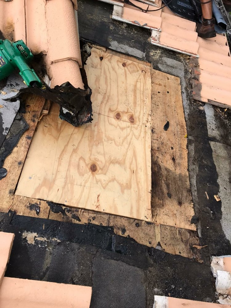 Slide of Golden Key Roofing