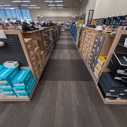 DSW Designer Shoe Warehouse