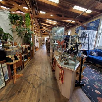 Cannery Row Antique Mall - Merchandise - Antiques Near Me - Monterey, California Cannery Row Antique Mall - Merchandise - Antiques Near Me - Monterey, California