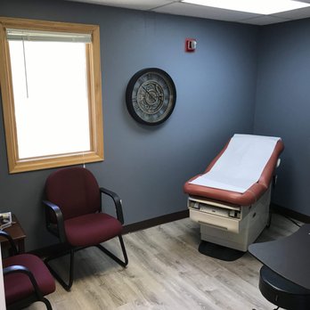 Altitude Kidney Health - Exam Room | Altitude Kidney Health | Nephrologist | Andrew Brookens, MD | Patient Centric Care | Listen to Patients - Nephrologists Near Me - Denver, Colorado Altitude Kidney Health - Exam Room | Altitude Kidney Health | Nephrologist | Andrew Brookens, MD | Patient Centric Care | Listen to Patients - Nephrologists Near Me - Denver, Colorado