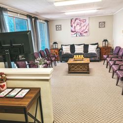 Suwannee Oaks Medical - Waiting room