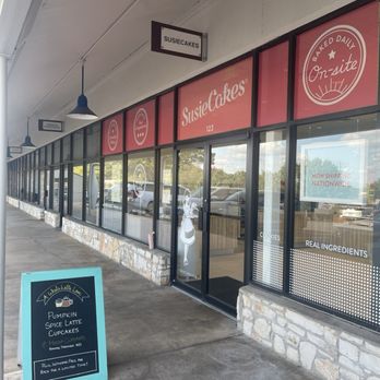 SusieCakes - Austin West Wood - Bakeries Near Me - Austin, Texas SusieCakes - Austin West Wood - Bakeries Near Me - Austin, Texas