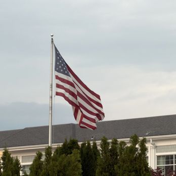 Wyndham Newport - Faded flag out front - Hotels Near Me - Middeltown, Rhode Island Wyndham Newport - Faded flag out front - Hotels Near Me - Middeltown, Rhode Island
