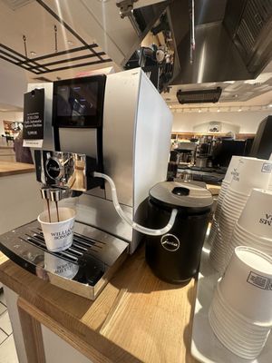 Williams-Sonoma by null