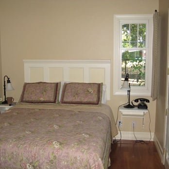 Clark's Little House - Guest Houses Near Me - Sonoma, California Clark's Little House - Guest Houses Near Me - Sonoma, California