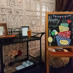 Yoko’s Healing Tree - Birthday sign and birthday tea