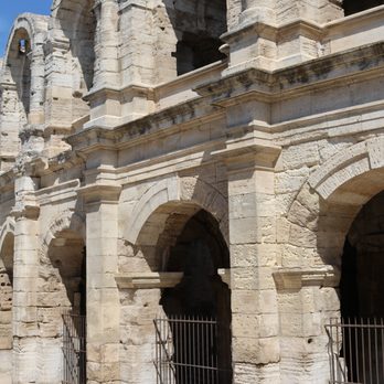 Arènes d'Arles - Landmarks & Historical Buildings Near Me - Arles, 13 Arènes d'Arles - Landmarks & Historical Buildings Near Me - Arles, 13