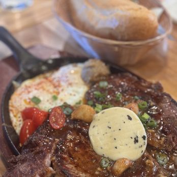 NEP Cafe - Banh mi chao ribeye - Breakfast & Brunch Near Me - Irvine, California