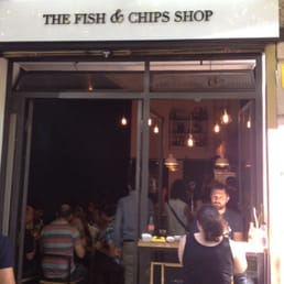 very busy restaurant - always a good sign very busy restaurant - always a good sign