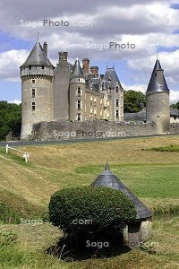 Chateau de Monpoupon