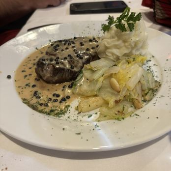 Flames Restaurant - Filet Mignon - Italian Near Me - Monroe, Connecticut