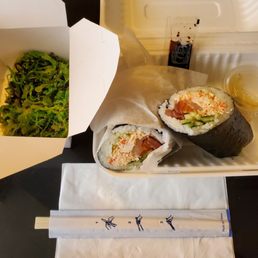 Always Sunny roll with Goma Seaweed Salad via Doordash delivery. Came we 3 pieces of ginger and really overcooked rice. Meh.