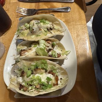 Shakas Beach Bar & Grill - Fish tacos - Fish & Chips Near Me - Nags Head, North Carolina