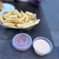 Third Window Brewing - Fried and house sauce