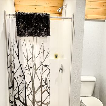 Olympic Adventure Cabin - Bathroom interior - Vacation Rentals Near Me - Forks, Washington Olympic Adventure Cabin - Bathroom interior - Vacation Rentals Near Me - Forks, Washington