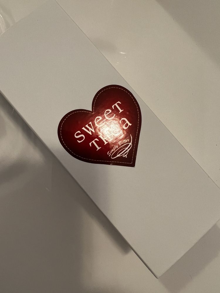 Sweet Thea at the Market Logo