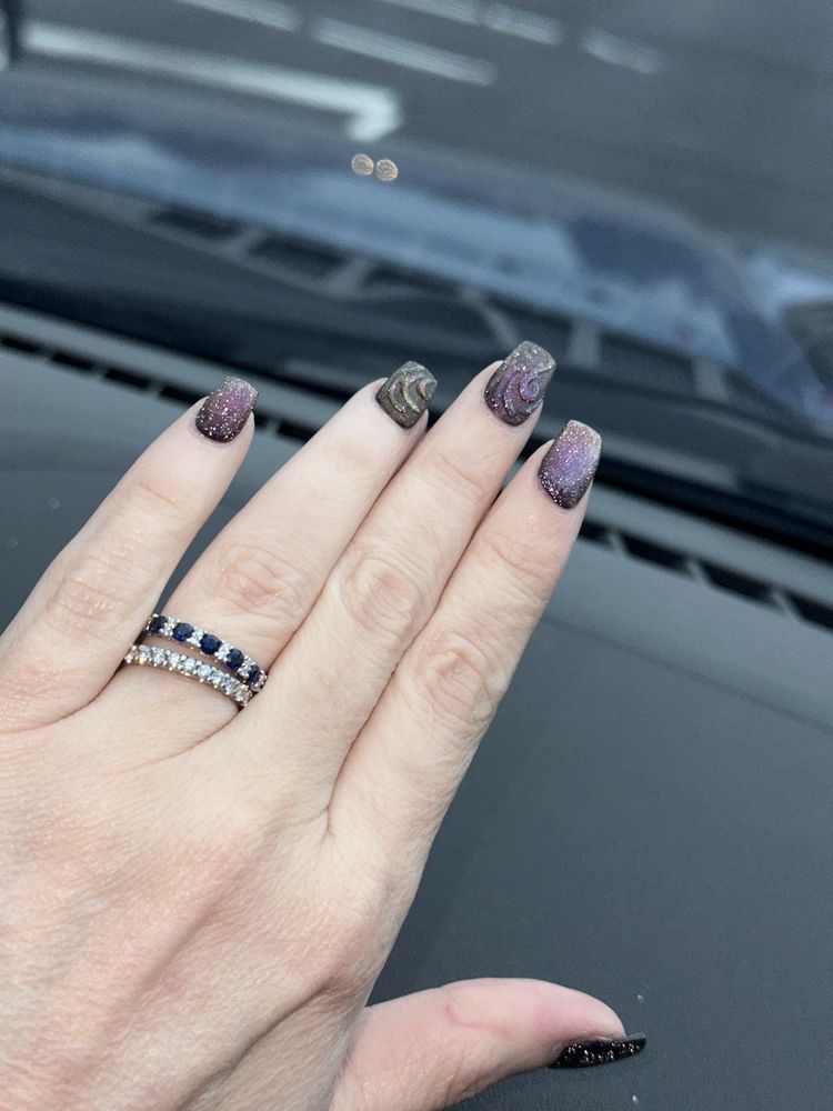 My Nails Logo