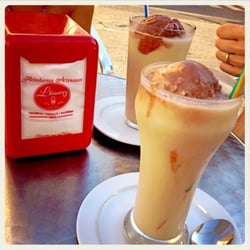 Heladerías Llinares - Cubanitos: horchata con bola de chocolate:)