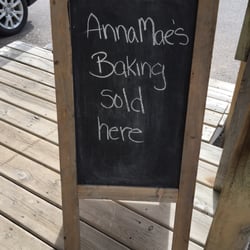 A La Mode - Anna Mae baked goods