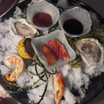 Knife Italian Steak - Oysters, Big eyed Tuna, Shrimp, and Crab - Bars Near Me - Irving, Texas Knife Italian Steak - Oysters, Big eyed Tuna, Shrimp, and Crab - Bars Near Me - Irving, Texas