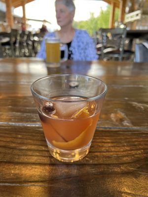 4 Spirits Distillery by null