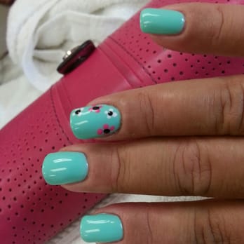 Amber T Nails - I broke 3 of my nails they repaired them with acrylic plus a nice summer gel and nobody new the difference! - Nail Salons Near Me - Tarzana, California