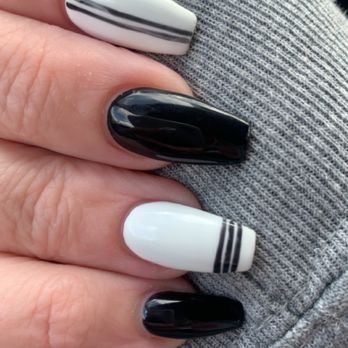Royal Nails & Spa - Nail Salons Near Me - Bakersfield, California