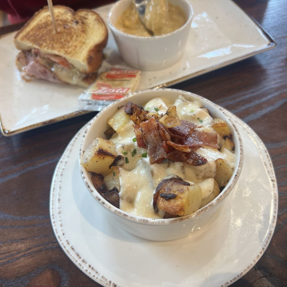 First Watch - Million Dollar Potatoes - Breakfast & Brunch Near Me - Des Plaines, Illinois